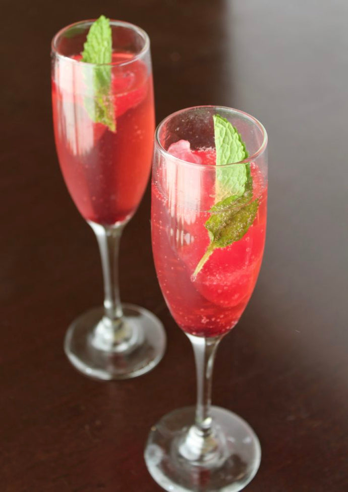 Love Potion Valentine's Day Cocktail (Easy Cranberry-Lime Recipe)